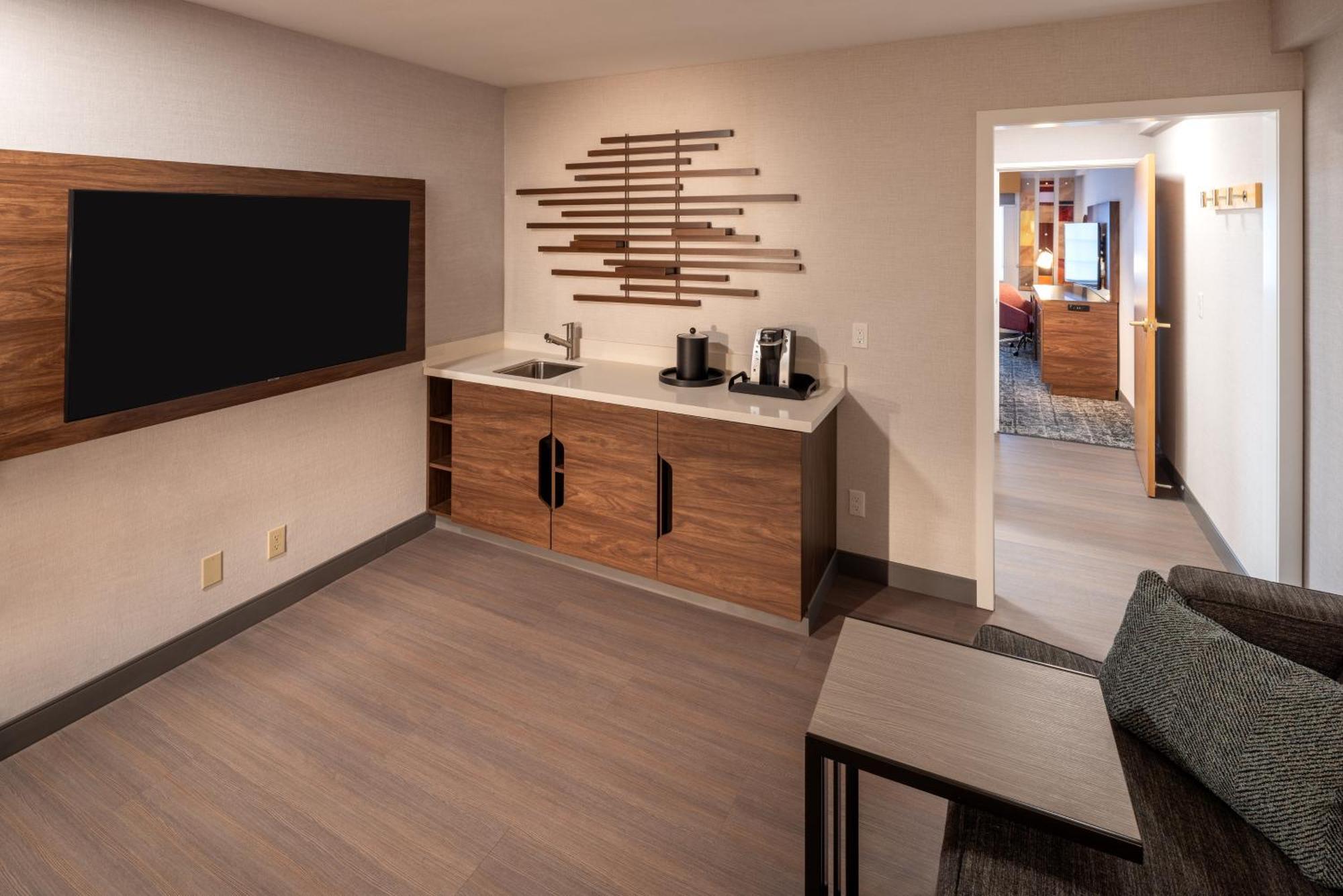 Hampton Inn Пульман Экстерьер фото