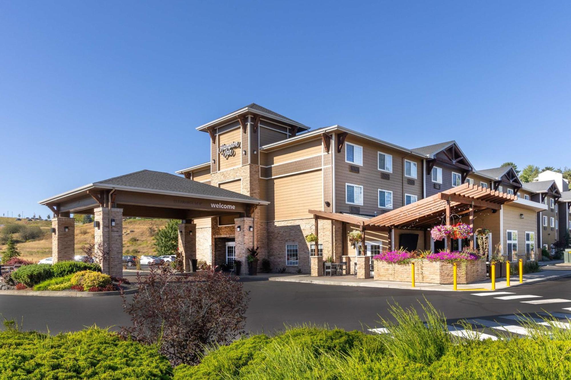 Hampton Inn Пульман Экстерьер фото